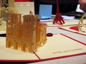 Cartão-dobradura da Notre Dame