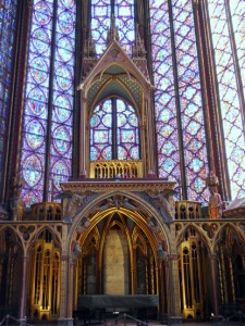 Tribuna das Relíquias, da Chapelle Haute, da Sainte-Chapelle, em Paris