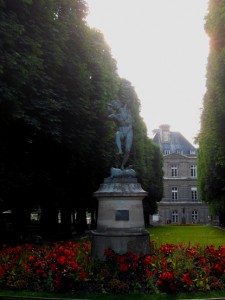 escultura fauno Jardim de Luxemburgo