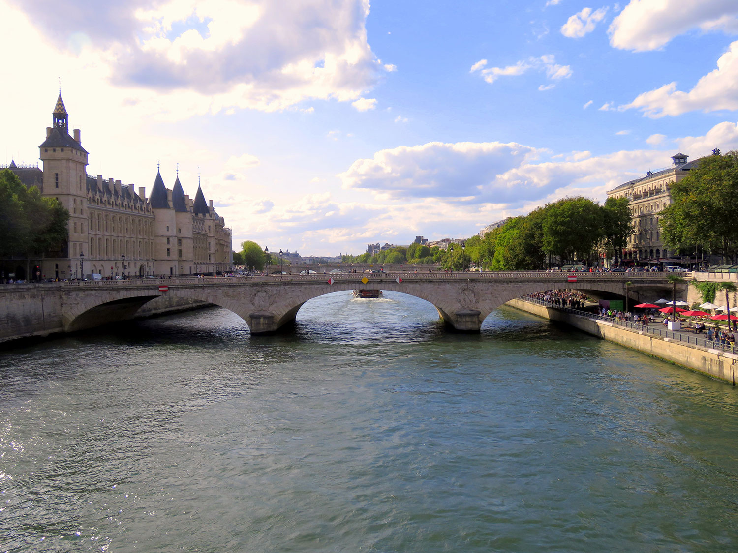 Conciergerie vista da Ponte Notre-Dame